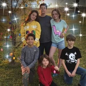 Meet your Posher, Laura ellen